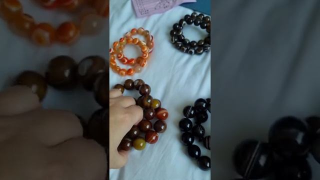 новый обзор. Браслеты крупные, уникальные Дзи. Все доступно к предзаказу до 20.09 смотреть онлайн