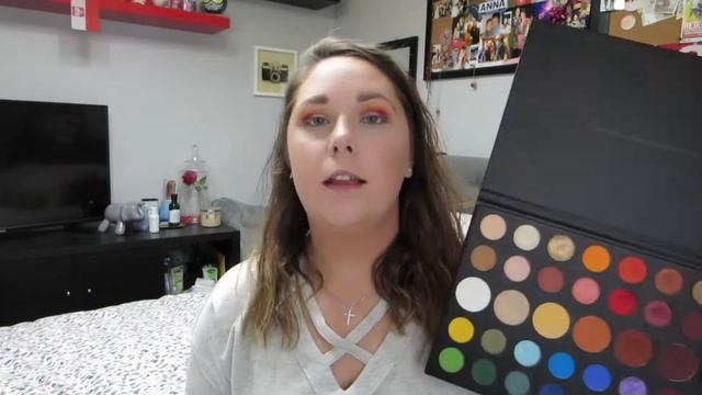 RECREATING PINTEREST MAKEUP LOOKS смотреть онлайн