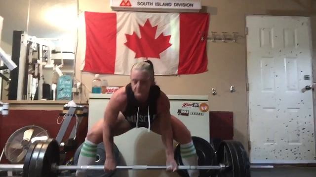 The Paused Sumo Deadlift смотреть онлайн