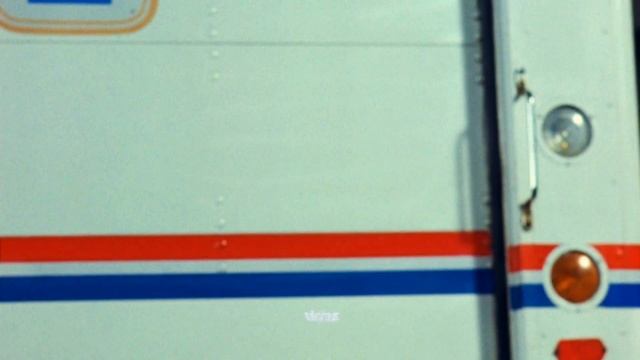 Не грози южному централу, попивая сок у себя в квартале 4K смотреть онлайн