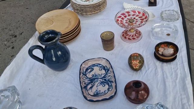 Разглядела барахолку с Триумфальной Арки, но ничего не купила смотреть онлайн