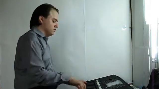 Почти устал (С. Михайлов / Yamaha PSR-S950) смотреть онлайн