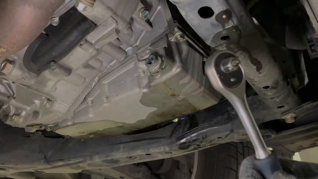 Замена масла Honda STEP WGN CVT/ ВАРИАТОР #stepwgn #hondastepwgn смотреть онлайн