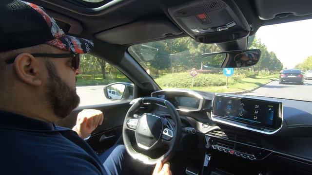 2020 Peugeot E-208 Review - Quirky And Fun!