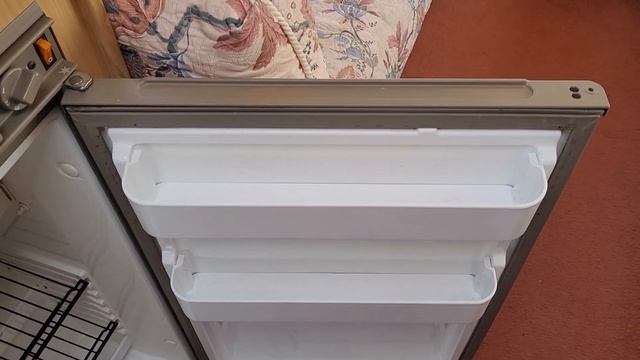 Обзор короткого каравана Bailey Pageant 750 кг с палаткой