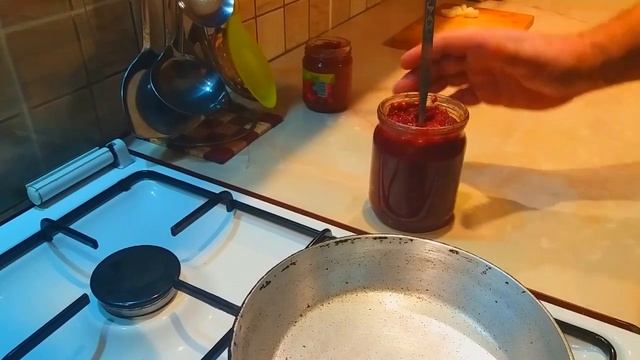БОРЩ С ЧЕСНОЧНЫМИ ПАМПУШКАМИ смотреть онлайн