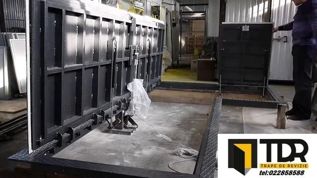 Люк напольный уличный разных размеров в Молдове | TDR.MD