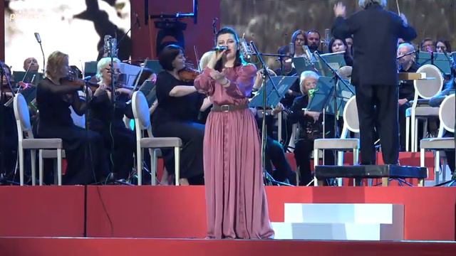 Interpreta Geta Burlacu cântă de Ziua Victoriei смотреть онлайн