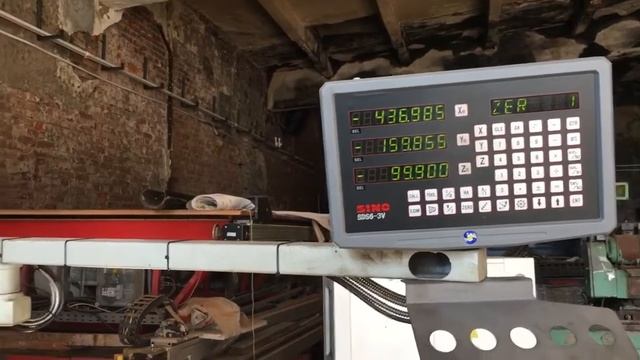 Вертикально-Фрезерный станок V-mill 1400 с УЦИ смотреть онлайн