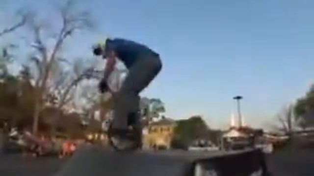 Chaos on Wheels Promo смотреть онлайн