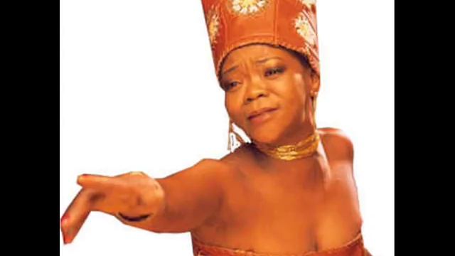 Brenda Fassie Soon and Very Soon смотреть онлайн