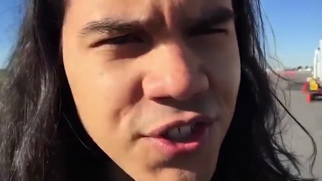 Learn the Alphabet with Carlos Valdes || The Flash смотреть онлайн