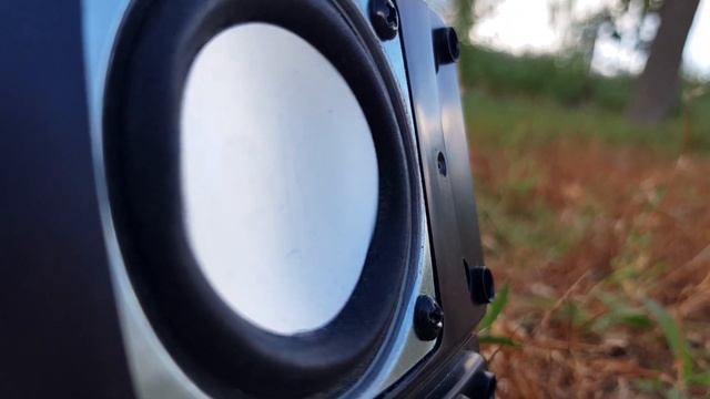 Genius SP-U130 Extreme Bass Test Nice Waves смотреть онлайн