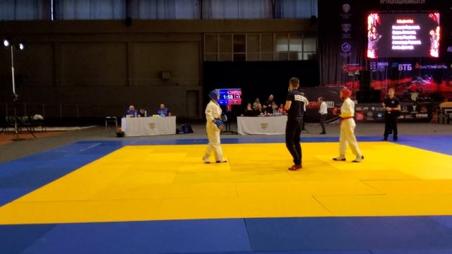 Костя в красном. 2 бой. Калининград. 11.11.2022 г.