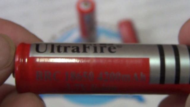 Аккумуляторная батарея UltraFire BRC 18650 (4200 mAh, 3.7V) смотреть онлайн