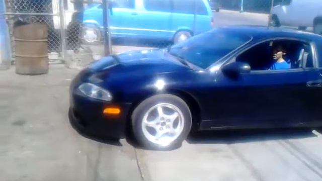 Mitsubishi Eclipse 98 rs quemando llanta смотреть онлайн