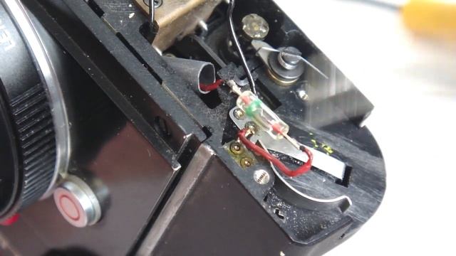 Fix Old Cameras: Leica CL Diode Modification смотреть онлайн