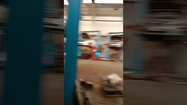 Lexus LS460.                      rear air suspension         damage