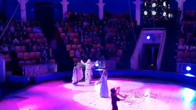 Тэнкэ вальсыгар Хаарчаана ункуутэ)) смотреть онлайн