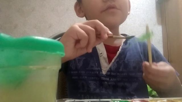 как сделать зачарованый лук из Майнкрафта смотреть онлайн