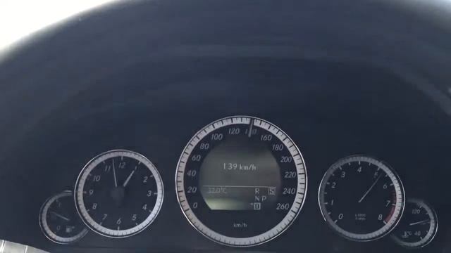 Mercedes Benz E300 W212 (2010년식) 가속 영상