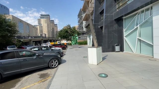 August 29, 2023. Баку. Прогулка от М. Хатаи до Порт Баку смотреть онлайн