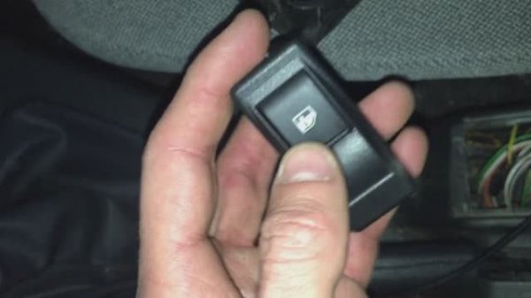 Установка кнопок ЭСП от Гранты в двери на ВАЗ 2110 - 2112