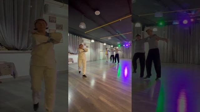 Показательное выступление ансамбля "Дубинушки". Морской танец. Dance performance. смотреть онлайн