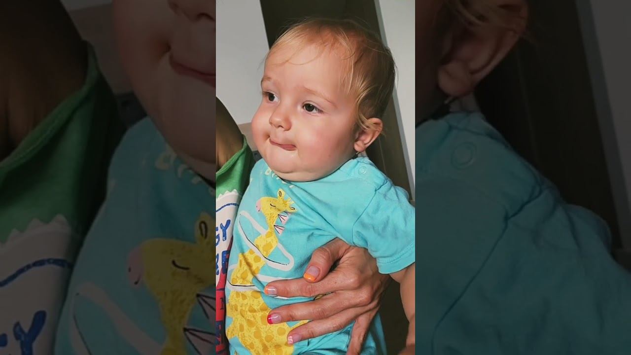 Поцелуй от малыша Дориана! 😘 #КапукиКануки #дети #малыш #детииродители смотреть онлайн