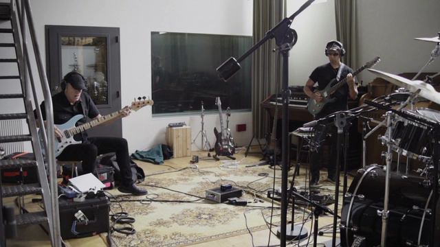 DarWin - Future History Jam Session With Simon Phillips, Billy Sheehan & DarWin смотреть онлайн