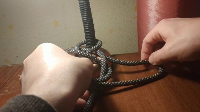 Узлы. 6. Восмёрка на опоре