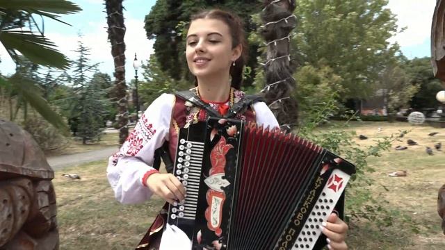 Диана Рабочая Гармошка Праздничная смотреть онлайн