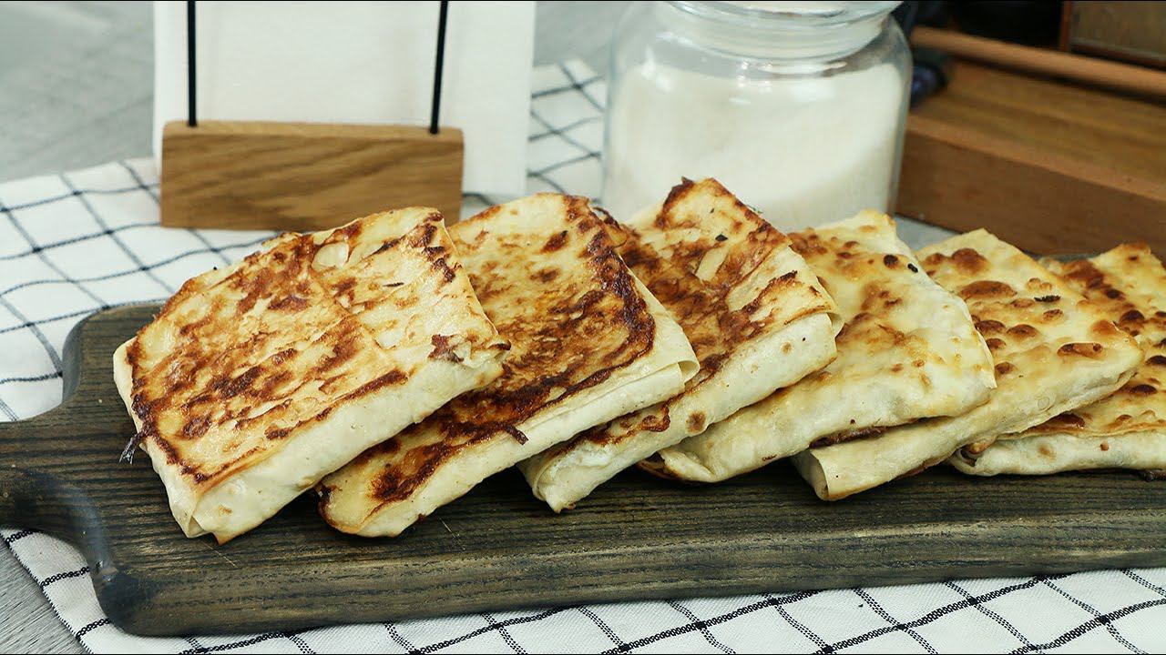 Конвертики из лаваша сразу с двумя начинками смотреть онлайн