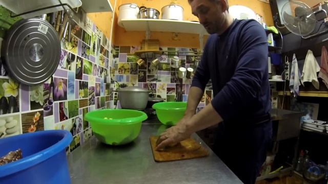 Брошенные крузера 200. Рыбалка. Рецепт ухи. Англичане в гостях. смотреть онлайн