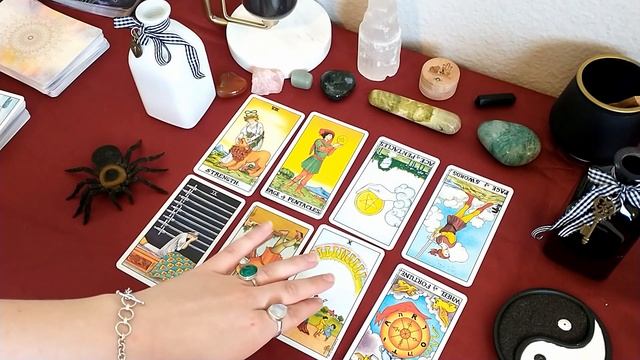 WHAT IS YOUR INTUITION TRYING TO TELL YOU??? WHAT DO YOU ALREADY KNOW?! PICK A CARD TAROT READING смотреть онлайн