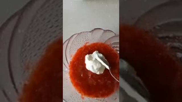 Йогурт из 3 ингредиентов / клубника /сахар/сметана^ смотреть онлайн