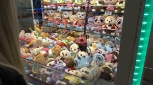 ИГРАЮ 100 РАЗ В АВТОМАТ С ИГРУШКАМИ ЧЕЛЛЕНДЖ / ЧТО МОЖНО ВЫИГРАТЬ на 5000 рублей??? ДЕТИ В ШОКЕ