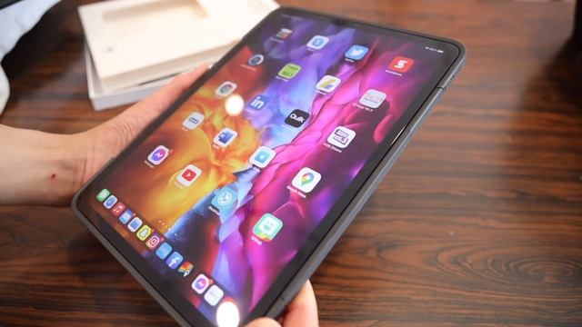 OtterBox Symmetry 360 ELITE - 2020 / 2021 / 2022 - iPad Pro - Hands on Review смотреть онлайн