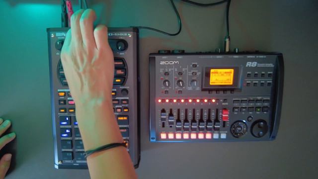 #1150 sinorca - Ichizo Yoshioka witch Roland SP404MK2 and Zoom R8 смотреть онлайн