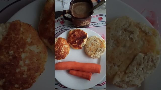 ПРОСТОЙ ПП ЗАВТРАК || МОРКОВКА И СЫРНИКИ смотреть онлайн