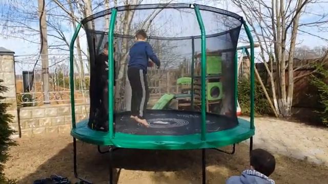 Батут unixline suprime game 10 ft 305 см обзор на "беру батут" смотреть онлайн