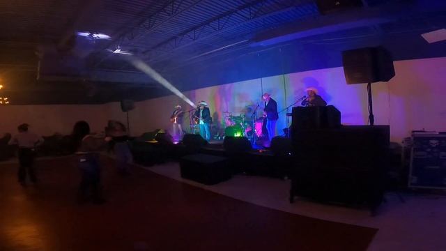 JBL VRX932Lap , JBL SRX828sp смотреть онлайн