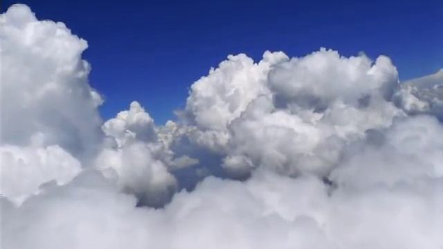 Beautiful Clouds смотреть онлайн