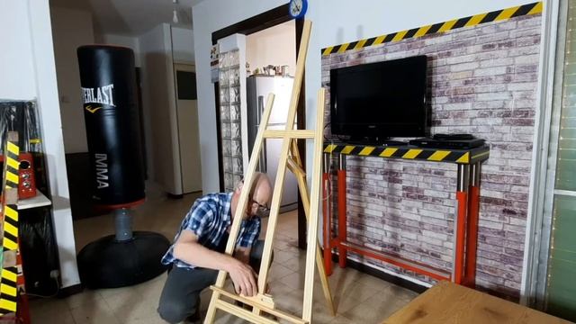 Мольберт, - как быстро распаковать и собрать его в Гиват аМоре. Афула, Израиль. смотреть онлайн