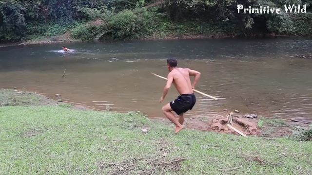 Top 20 Videos: Catch Fish 100 Days On River - Catch Many Fish, Living Off Grid смотреть онлайн