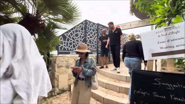 ПРОГУЛКА ПО КРАСИВОЙ ДЕРЕВНЕ ЭЗ смотреть онлайн