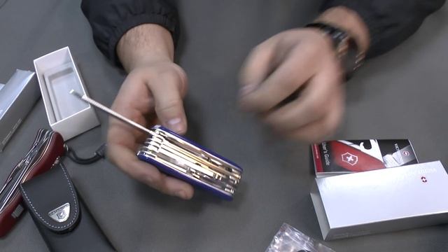 Швейцарские ножи Victorinox смотреть онлайн