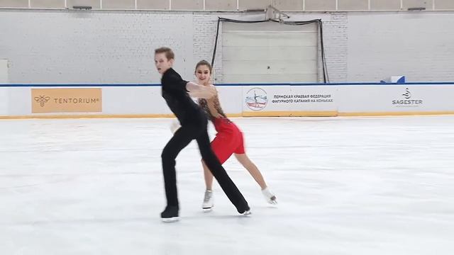 Первенство России среди юниоров 2019 Тaнцы нa льду Ритмический танец 11# С ТЮТЮНИНА А ШУСТИЦКИЙ смотреть онлайн