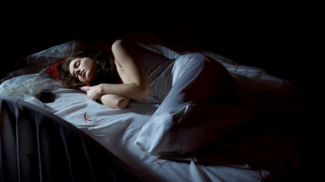 Зачем ты смотришь на меня? смотреть онлайн