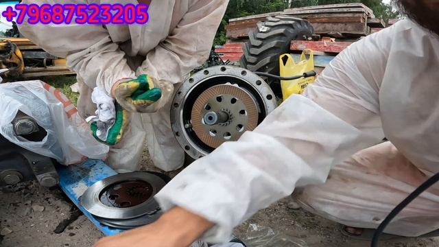 Отмечаю ДЕНЬ РОЖДЕНИЯ во время демонтажа заднего моста JCB 3CX!Мой номер: 89687523205 смотреть онлайн